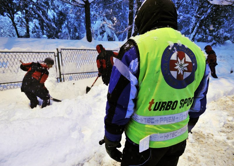 Kalinić poziva dobrovoljce Domovinskog rata na čišćenje snijega