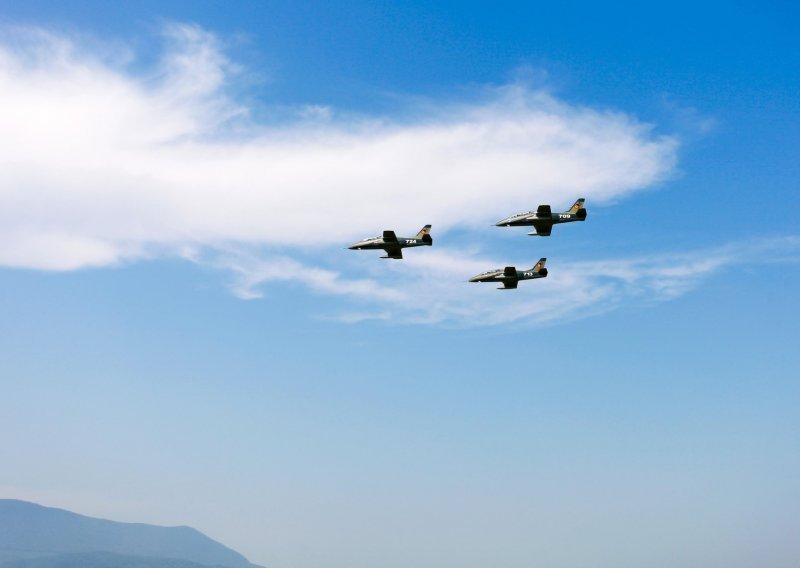 [VIDEO] Rumunjska će sama modernizirati svoje školsko-borbene avione domaće proizvodnje