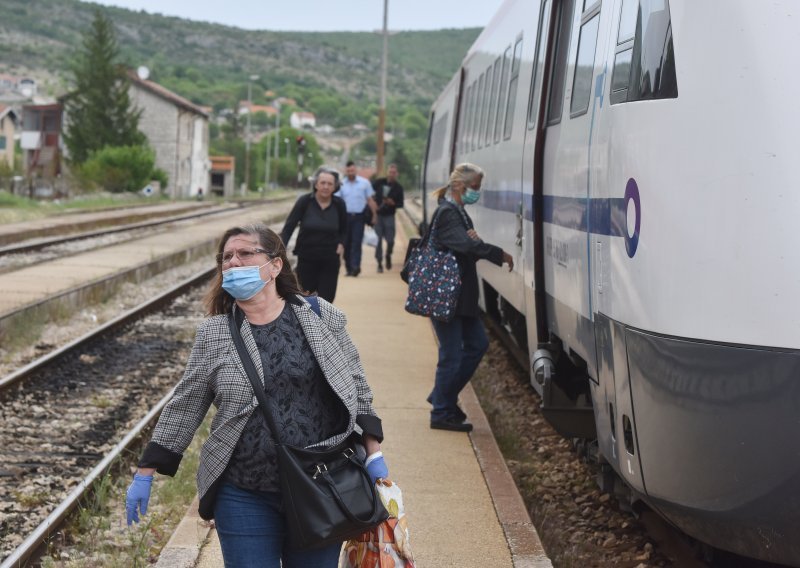 Željeznicom u prva tri mjeseca veći promet roba, manji putnika