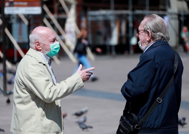 Britanska studija otkriva: Nošenje maski, čak i kućne izrade, moglo bi spriječiti drugi val COVID-a 19
