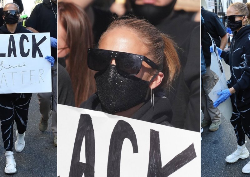 Posebna i u gomili: Zbog šljokica na zaštitnoj maski Jennifer Lopez nije mogla proći nezamijećeno ni na protestu