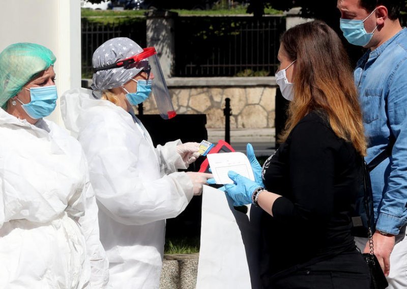 Liječnici u Sarajevu u štrajku upozorenja