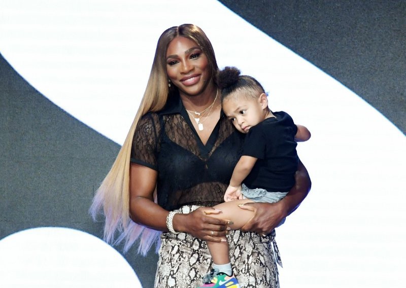 Serena Williams raznježila fanove dirljivim videom u kojem pjeva i pleše sa svojom malenom nasljednicom