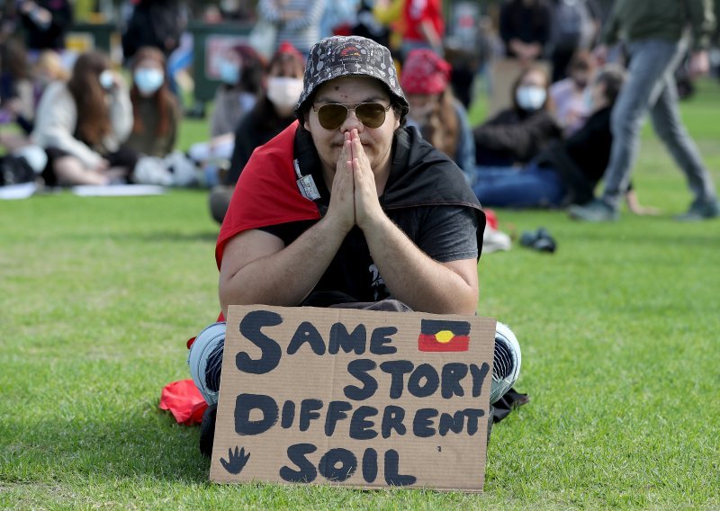 Tisuće ljudi diljem Australije na prosvjedima 'Crni životi su važni'