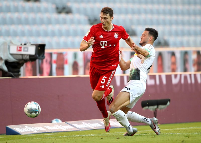 Bayern nastavio u pobjedničkom tonu; Perišić i ekipa s 2:1 pobijedili Borussiju Moenchengladbach i napravili novi korak prema naslovu prvaka