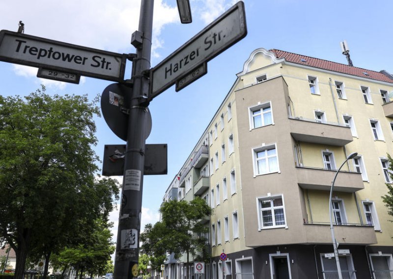 Zgrada u Berlinu stavljena u karantenu zbog najmanje 54 zaražena stanara