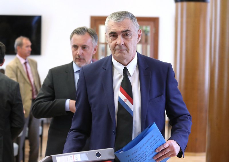 Glasnović tvrdi da je pokraden u Livnu i traži da se tamo ponove izbori