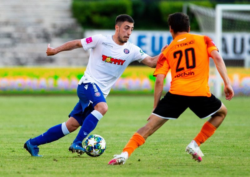 [VIDEO] Varaždin u prvom poluvremenu pomeo Hajduk pa izdržao do kraja za pobjedu