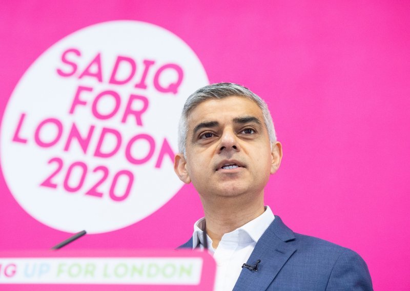 Londonski gradonačelnik smanjio si plaću i pozvao vladu da pomogne