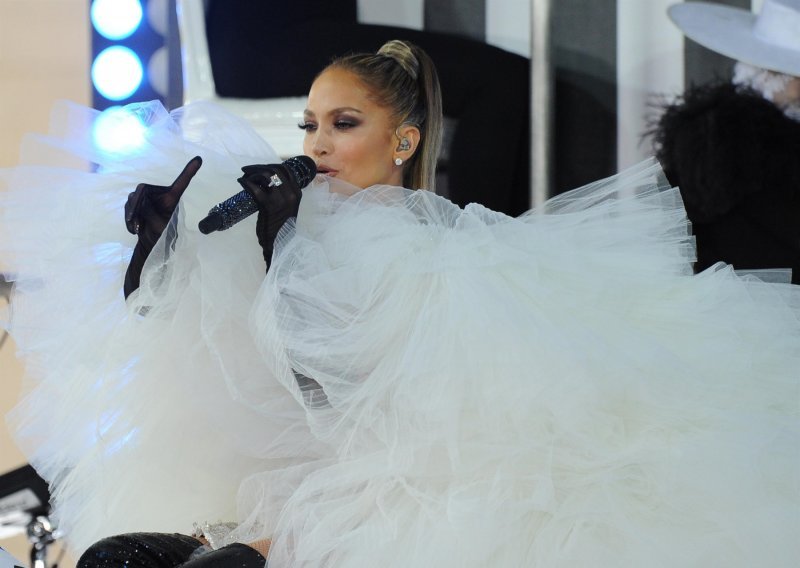 Bacila se na posao: Jennifer Lopez ponovno je u studiju i priprema vrući ljetni hit