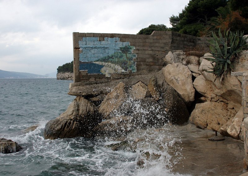 Zid prema 'Titovoj vili' na meti zakinutih Splićana