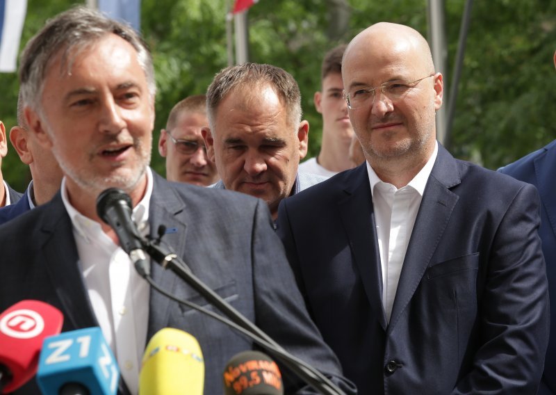 Škoro: Formira se koalicija 'srednjeg prsta' koju su pokrenuli Grabar Kitarović, Plenković i 'njegov trabant' Jandroković