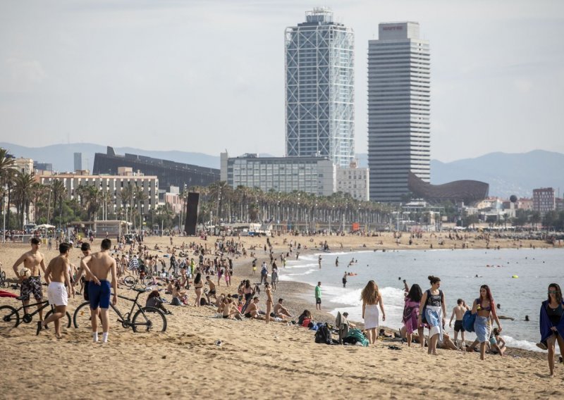 Španjolska od nedjelje dopušta ulazak turistima iz UK i EU-a