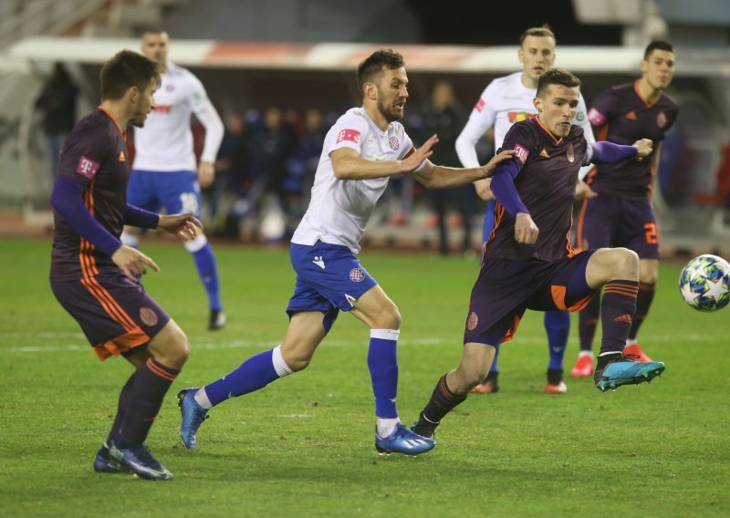 [VIDEO] Lokomotiva u sudačkoj nadoknadi nokautirala Hajduk; Petrak presudio 'bilima'