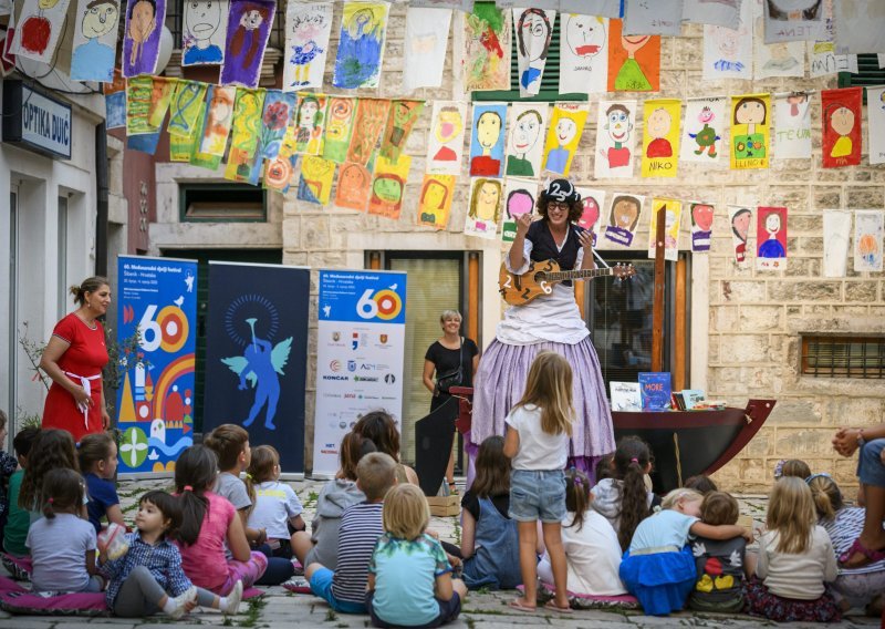 Održan Sajam dječje knjige na 60. Međunarodnom dječjem festivalu