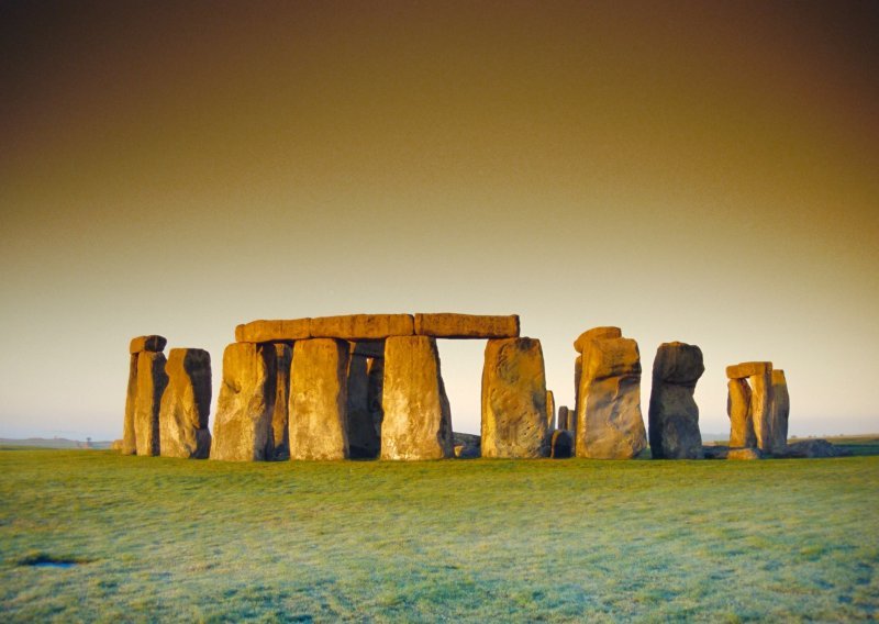 Blizu Stonehengea otkriven golem neolitički kameni krug star više od 4500 godina