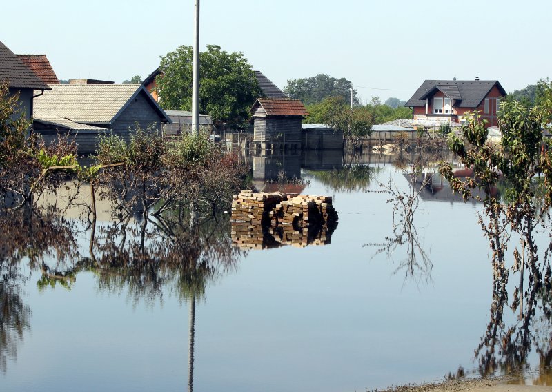 Srbija i Bosna pogođene kišama i poplavama