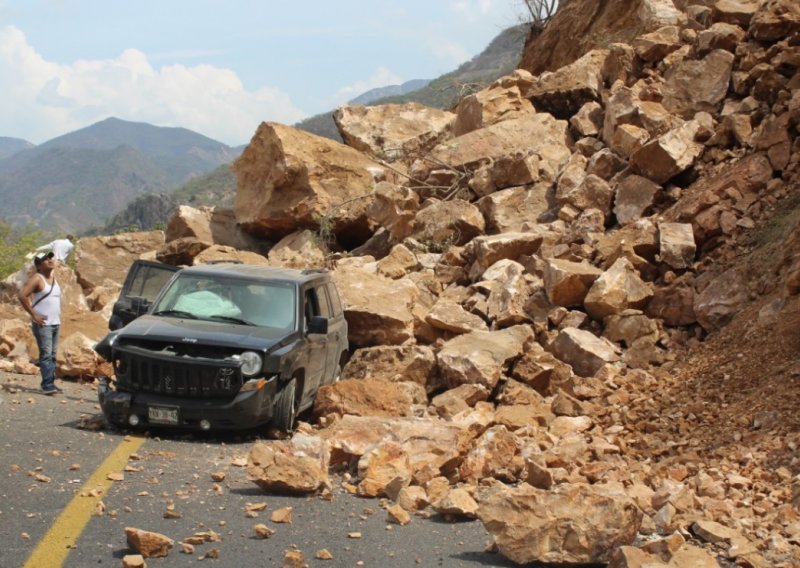 [VIDEO/FOTO] Pogledajte kako se tresao Meksiko pod udarima magnitude 7,5