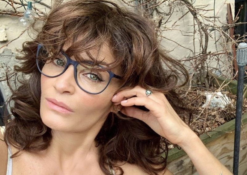 I posljednjom fotografijom s društvenih mreža Helena Christensen pokazala zašto je s pravom nosila titulu supermodela