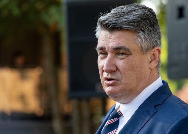 Predsjednik Milanović primio predstavnike Hrvatskog saveza udruga stanara