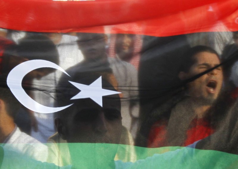 Libija tone u kaos i anarhiju