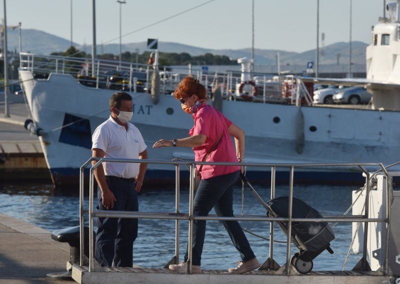 Turistički promet u Šibensko-kninskoj županiji na 45 posto u odnosu na lani