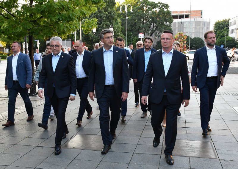 Plenković: Izbori važni za budućnost Hrvatske, o datumu odlučivao predsjednik