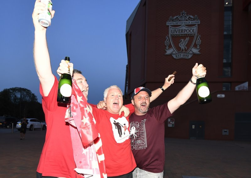 Veliko slavlje navijača 'redsa' nakon potvrde naslova doživjelo oštre osude, a najglasniji je gradonačelnik Liverpoola; zna se i zbog čega