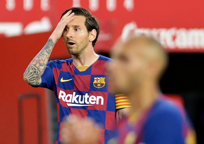Dramatični dani u Barceloni; bahati Leo Messi u najtežim danima za klub predvodi pobunu u svlačionici Katalonaca