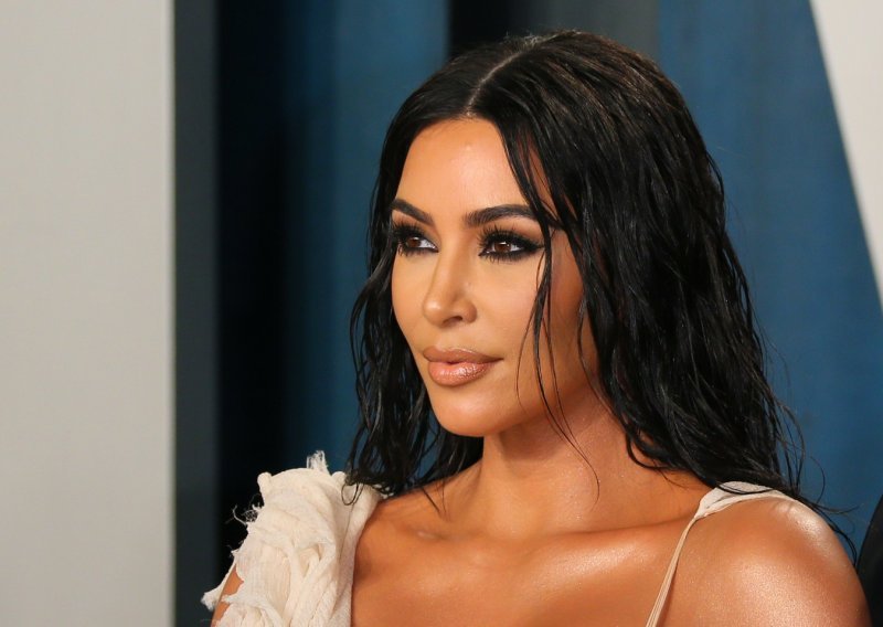 Sestri Kylie oduzeli su tu titulu, a sada je Kim Kardashian postala jedina milijarderka u obitelji