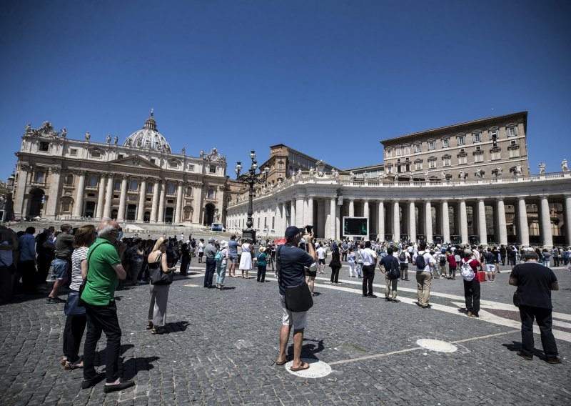 Vatikan objavio priručnik s uputama za istragu optužbi za zlostavljanje djece unutar Crkve