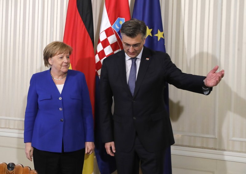 U ponoć završilo predsjedanje Hrvatske Europskom unijom, kormilo preuzima Njemačka