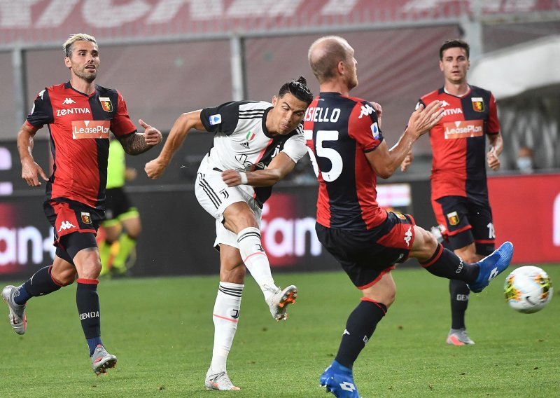 Ronaldov gol Genoi opet spada u rubriku nevjerojatnih, a na istom je stadionu već impresionirao i svojim odrazom