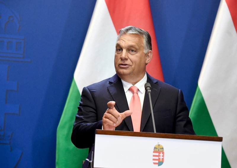 Orban zabrinut zbog rasta novooboljelih u susjedstvu, poručio Mađarima: Više Balatona, manje Jadrana