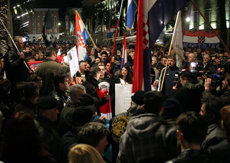 March for war veterans held in Split