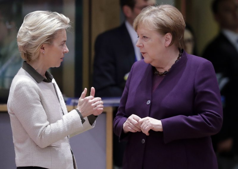 Von der Leyen i Merkel pozivaju na što brži dogovor o planu za oporavak