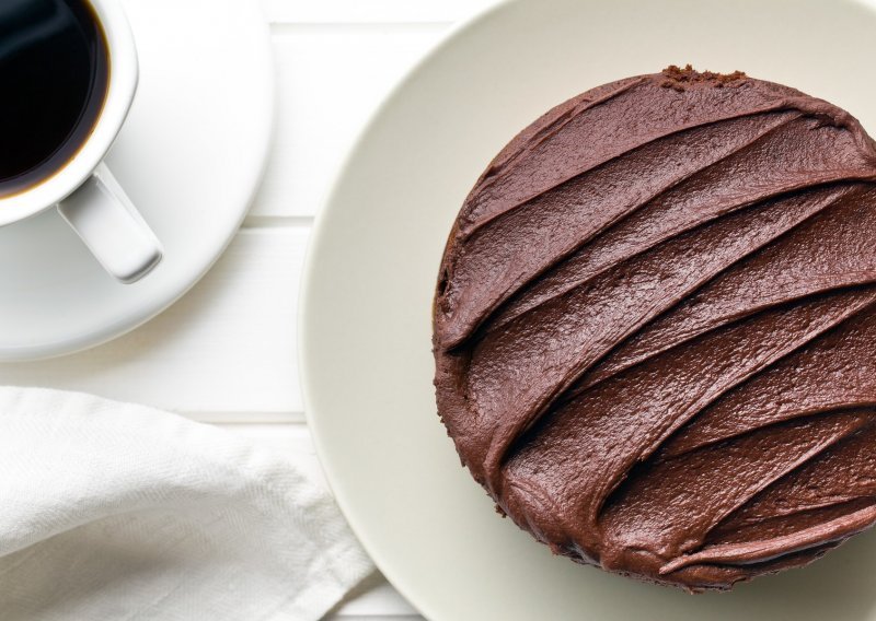 Brza i ukusna: Ovo je najjednostavnija čokoladna torta koju ste ikad probali napraviti