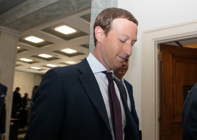 Zuckerbergu se živo fućka za bojkot Facebooka koji su pokrenule velike kompanije zbog govora mržnje na toj mreži, ali ako im se pridruže manje, bit će u ozbiljnim problemima