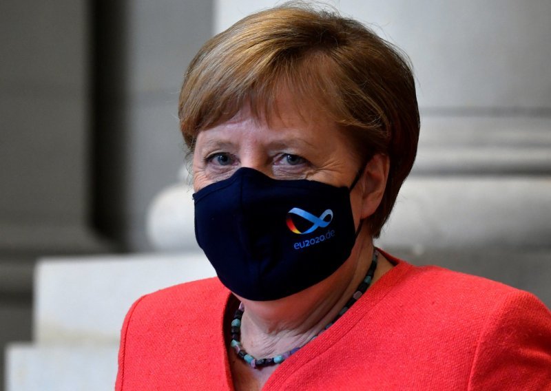 Merkel pozvala na globalnu borbu protiv pandemije