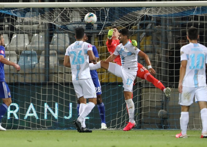 [VIDEO] Rijeka slavila u derbiju; Dinamo na Rujevici kapitulirao već u 2. minuti, Čolak ga dotukao, a Livaković spašavao