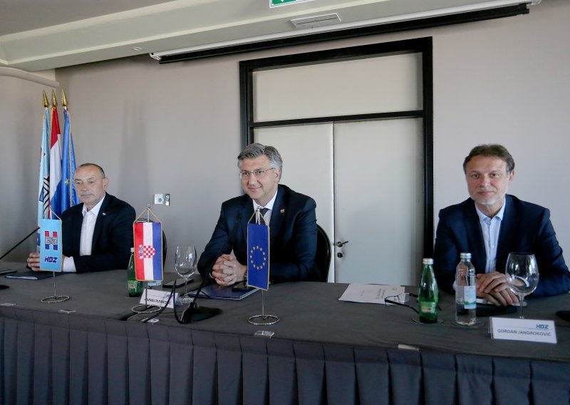 Plenković nakon sastanka HDZ-a: 'Ne moram ni s kim više razgovarati ako neću'