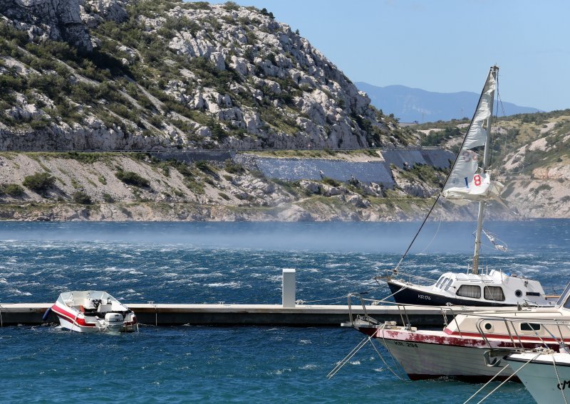 Upozorenje za sve uz more u Istri, Kvarneru i podno Velebita: Stiže orkanska bura, udari do 160 km/h!