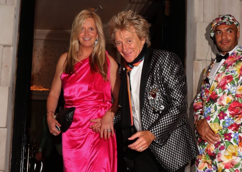 Svjetski celebovi ni ove godine ne zaobilaze Hrvatsku: Unatoč koronavirusu, sir Rod Stewart uživa sa suprugom u Dubrovniku