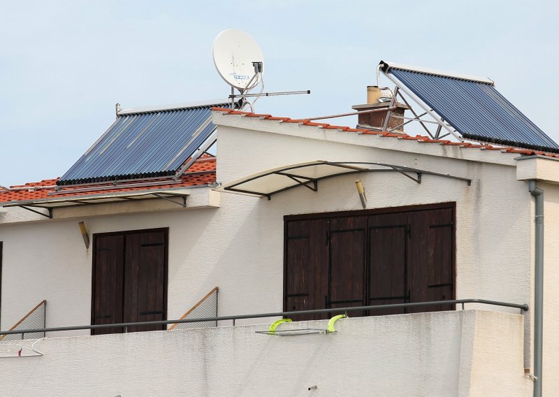 Planirate ugraditi solarne panele na kuću? Požurite se, država daruje do 75.000 kuna