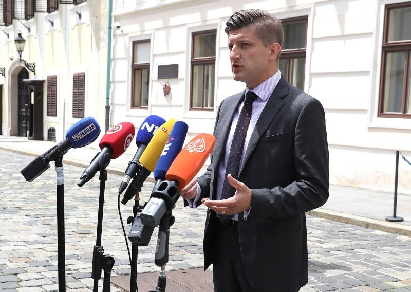 Marić: Neplaćanje veledrogerijama treba riješiti sustavno, nema potrebe za obustavom isporuke lijekova