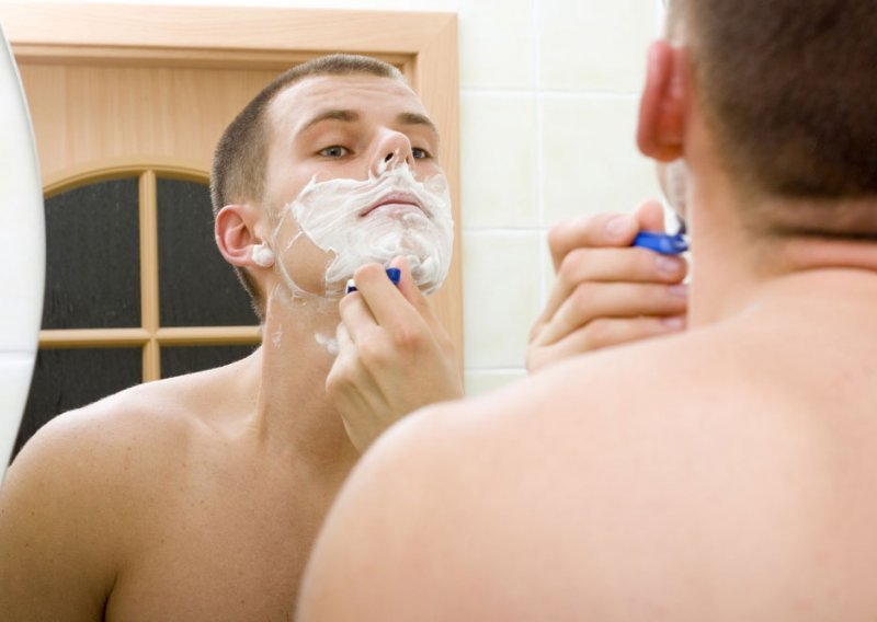 Muška njega poslije brijanja