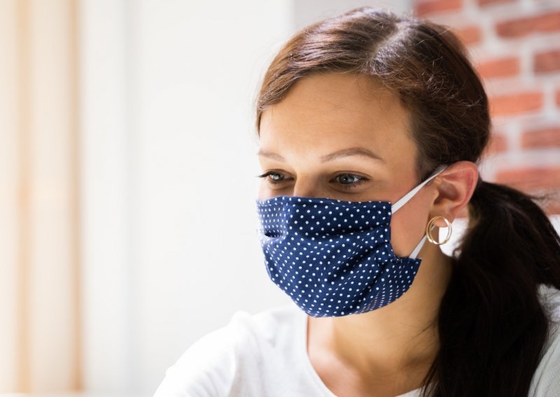 Zaštitne maske za lice učinkovite su samo ako ih pravilno nosite: Ovo su ispravni i pogrešni načini na koji to radite