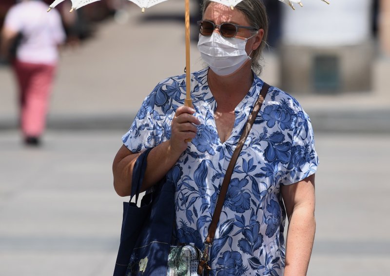 U Brodsko-posavskoj županiji evidentirao je u petak pet osoba zaraženih koronavirusom