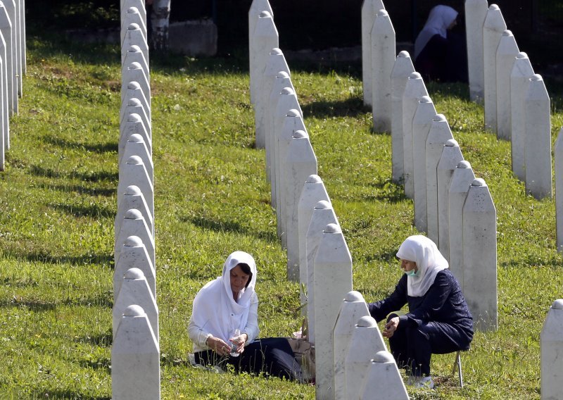 Dodik: 'Pokušava se napraviti mit o genicidu u Srebrenici, a genocida nije bilo'