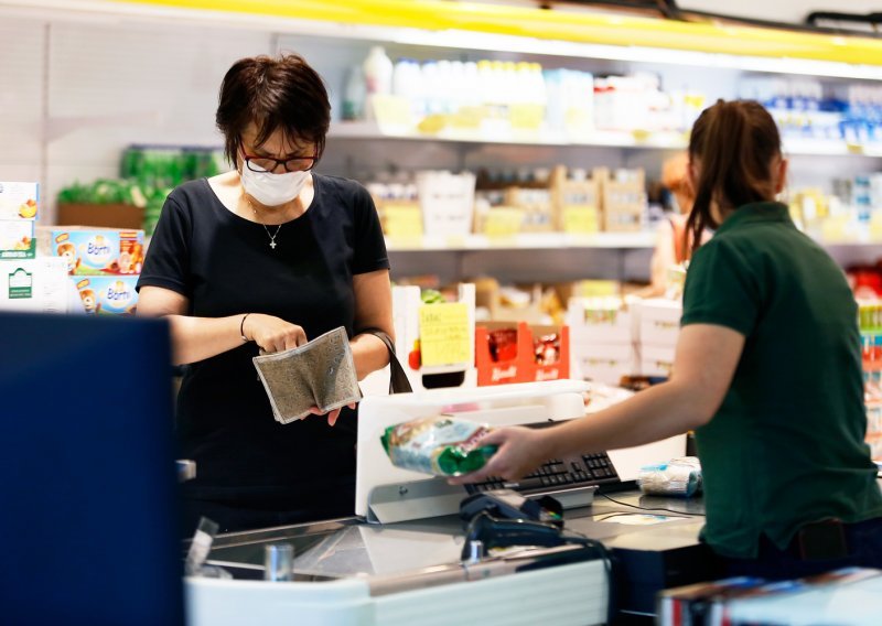 Prodavačice u Zadru vikale djelatnicima Civilne zaštite da koronavirus ne postoji i nisu nosile maske